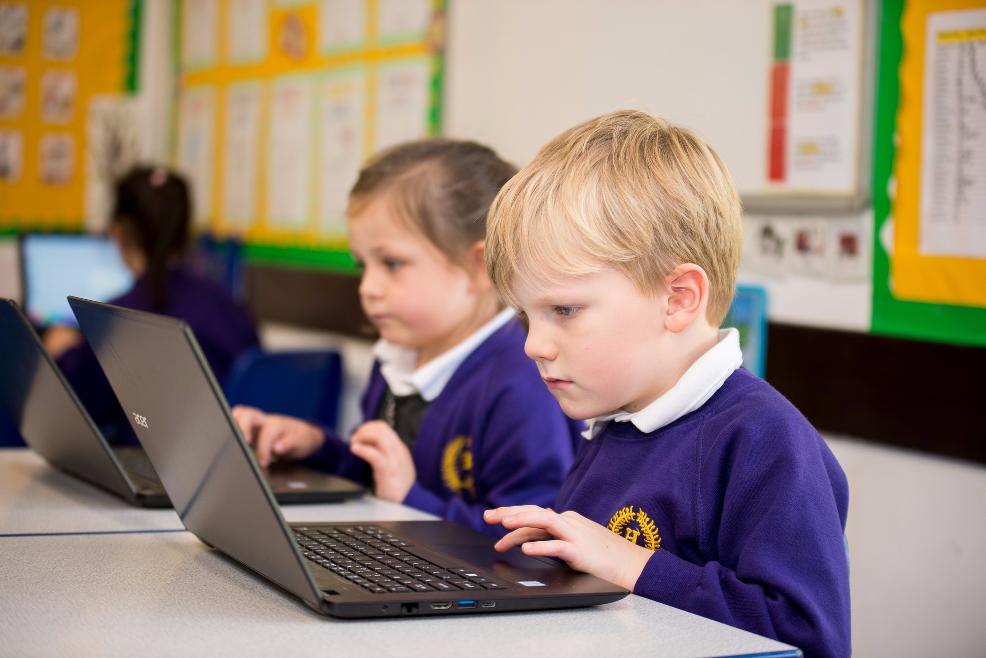 Tweseldown infant school picture